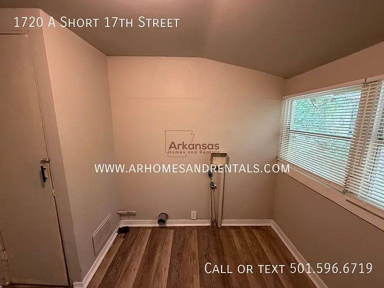 1720A W Short 17th St — Photo 13
