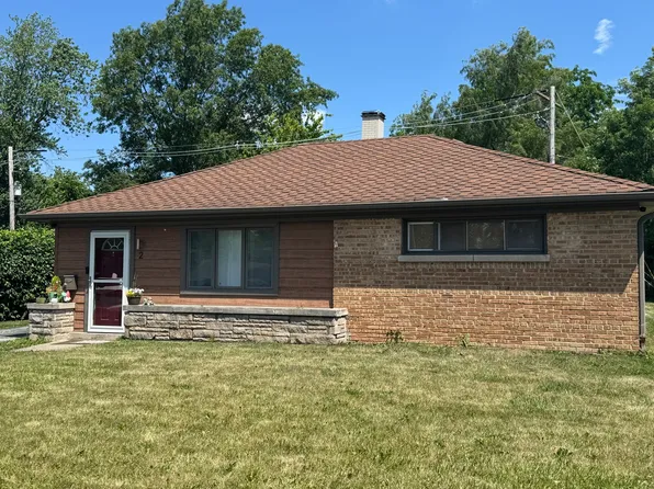 2 Sauk Trl, Park Forest, IL 60466