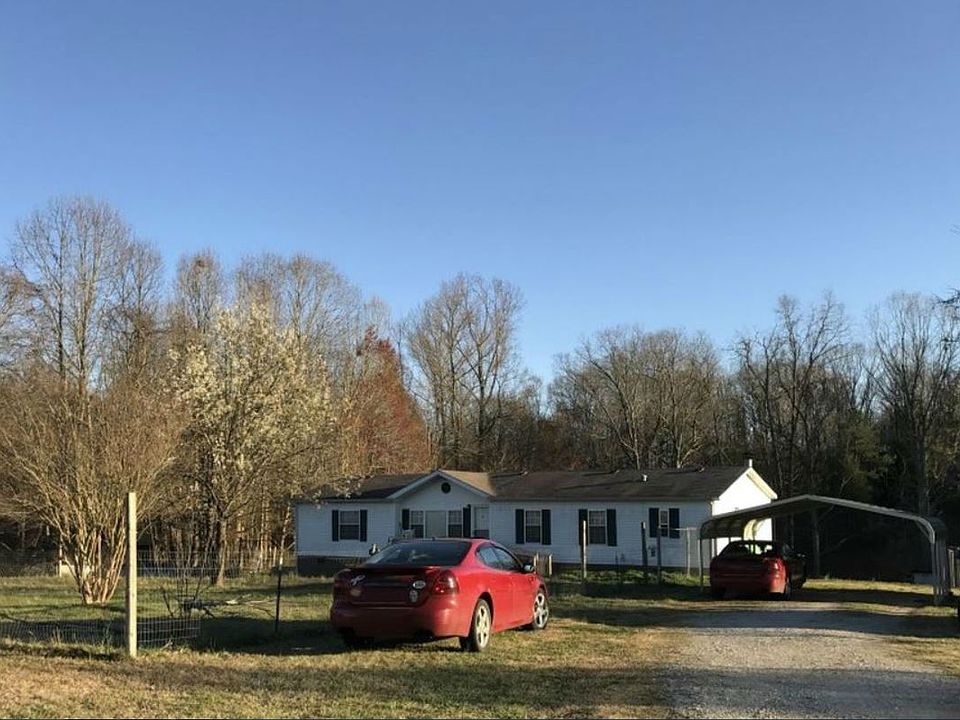 2nd image of 315 Bonnie Ln
