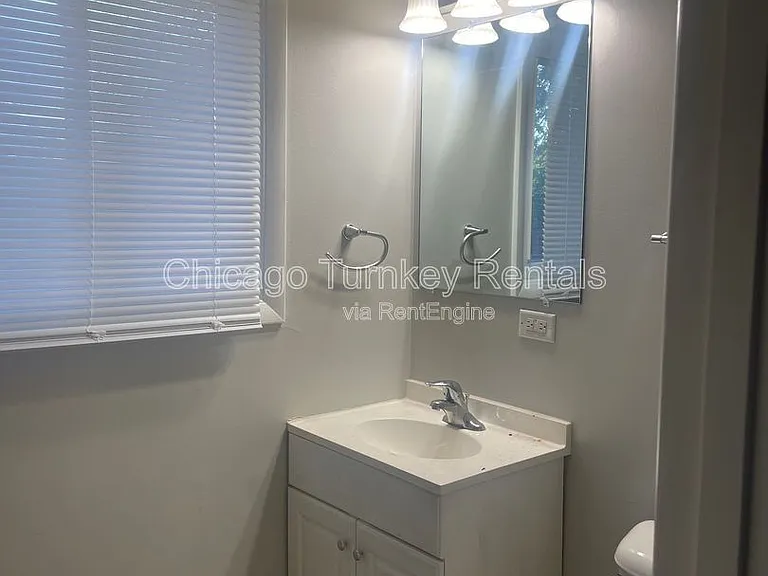 3212 Charlemagne Ave — Photo 7