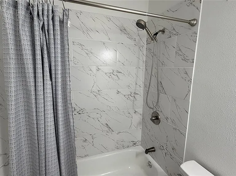 456 Knollwood Dr — Photo 17