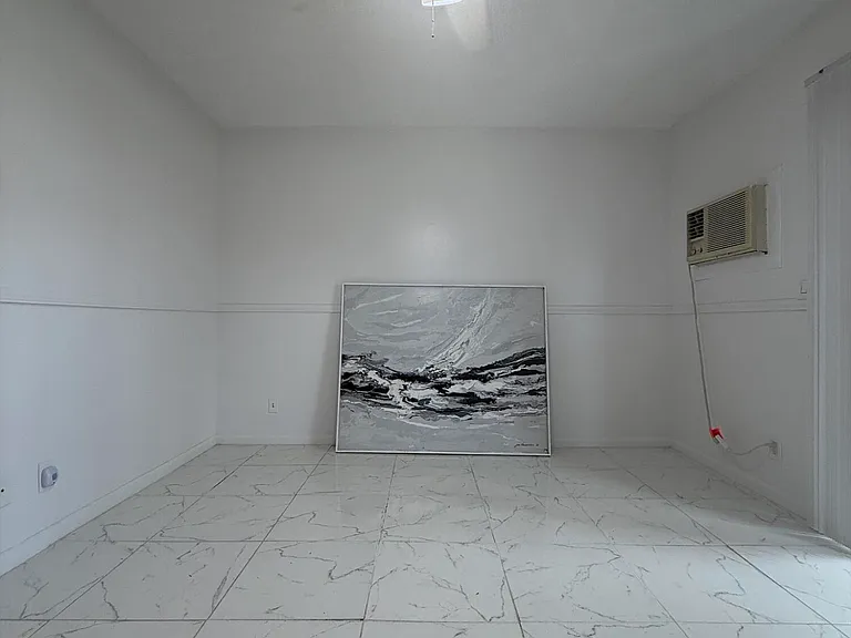 352 Sheffield St E #O — Photo 11