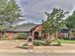 12 Whisperwood Cir, Lubbock, TX 79416