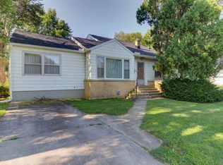 107 E Buckner St, Tuscola, IL 61953