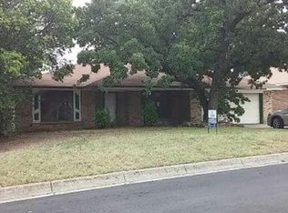 1404 Mims St, Fort Worth, TX 76112