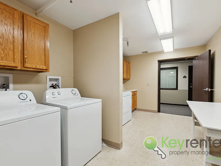 1411 S Douglas Ave #110 — Photo 35