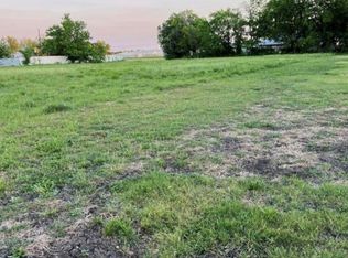 1201 E Pietzsch St, Bartlett, TX 76511