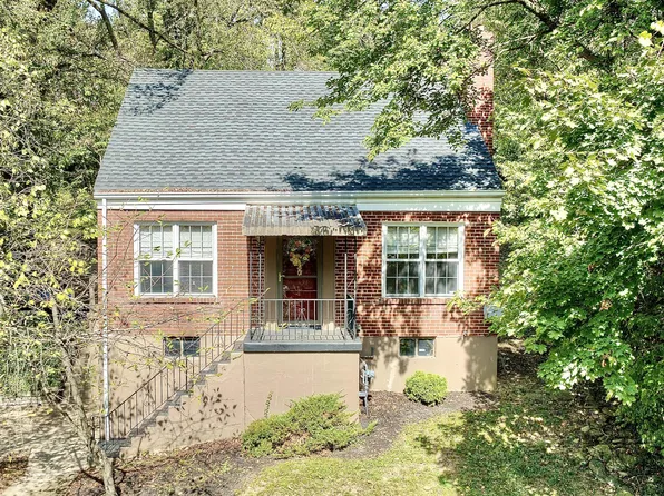 1242 E Henry Clay Ave, Fort Wright, KY 41011