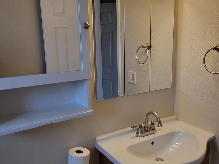 7519 Stuart St — Photo 22