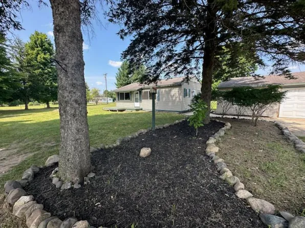 1728 W Snover Rd, Mayville, MI 48744