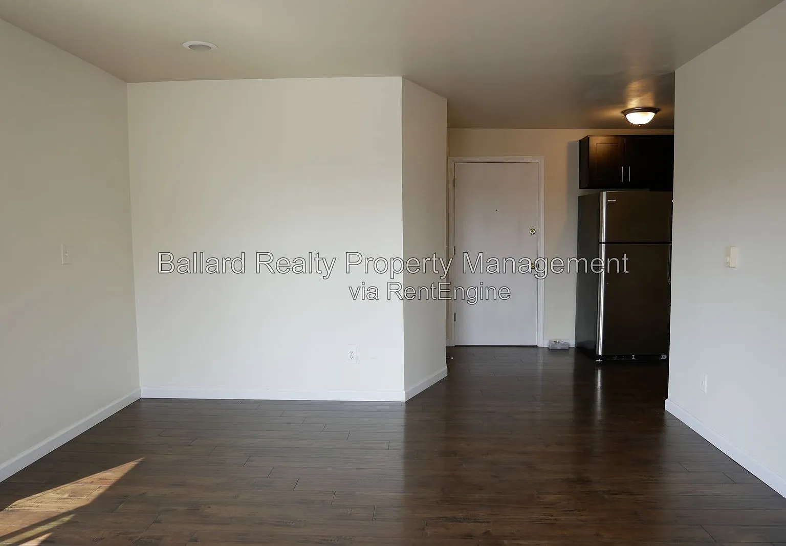 2 bed, 1.0 bath, 850 sqft, $1,950 — Photo 3