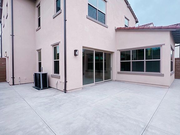 2nd image of 173 Fairgreen