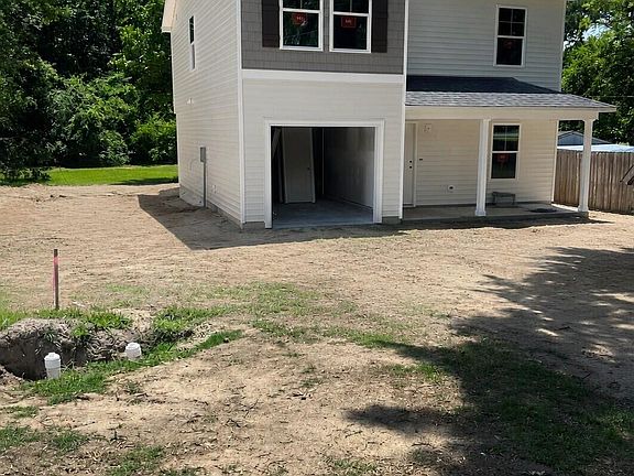 2nd image of 107 W Sater Street