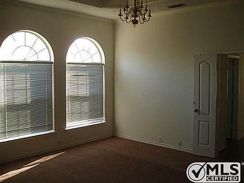 3rd image of 1318 Jeanette Way