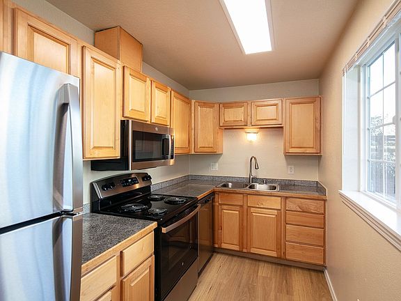 5th image of 832 W Casino Rd #B01