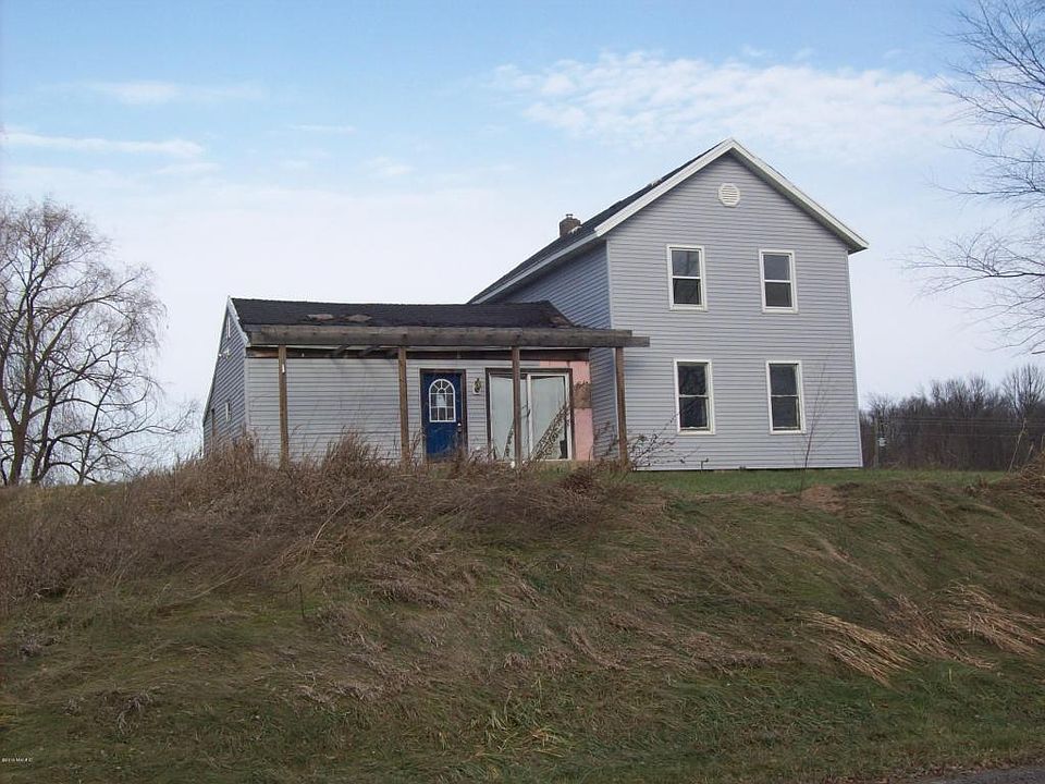 1st image of 1823 118th Ave