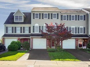 795 Robin Hill Cir, York, PA 17404