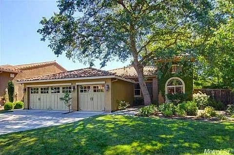 919 Sierra Park Ln photo 1