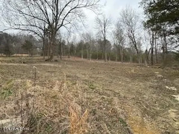 1120 8th St, Etowah, TN 37331
