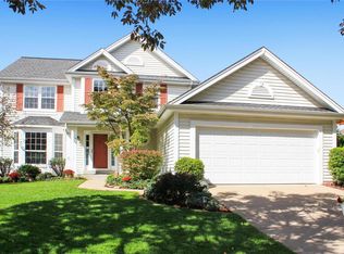 317 Cheval Square Dr, Chesterfield, MO 63005