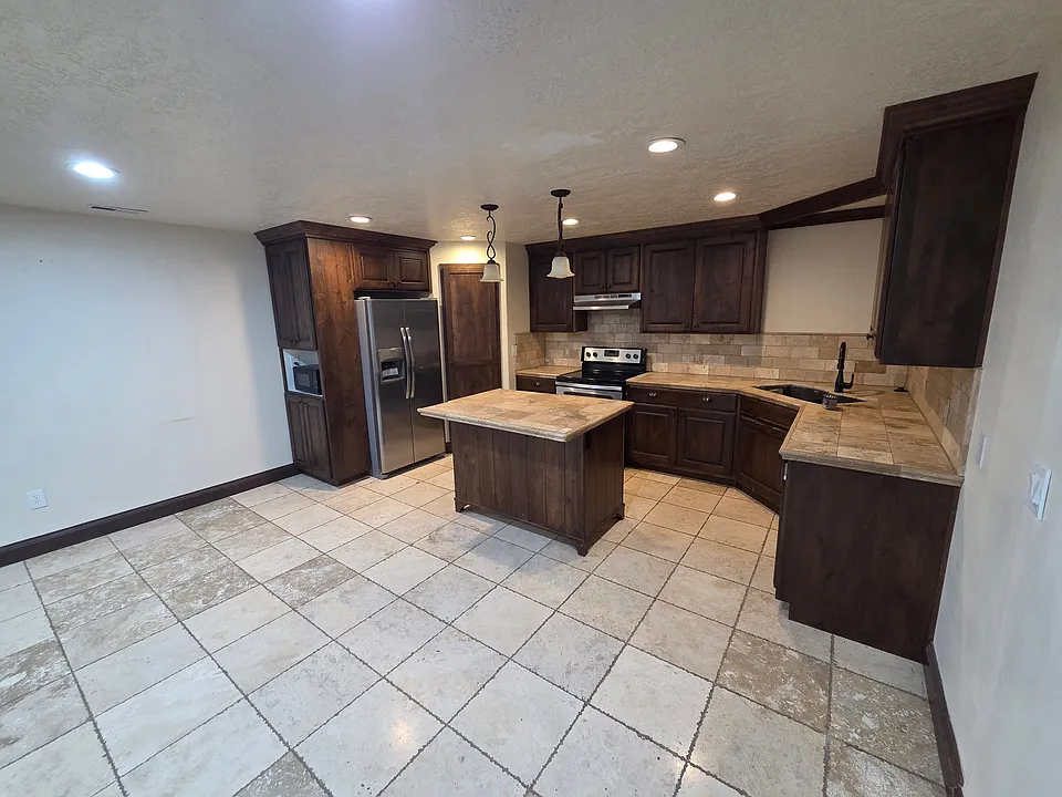 10313 N 6530 W #BASEMENT