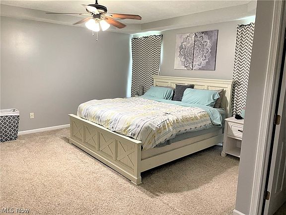 5th image of 1143 Lighthouse Pointe Dr