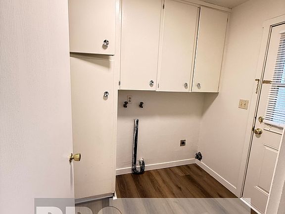 5th image of 673 Cambridge Dr APT 5