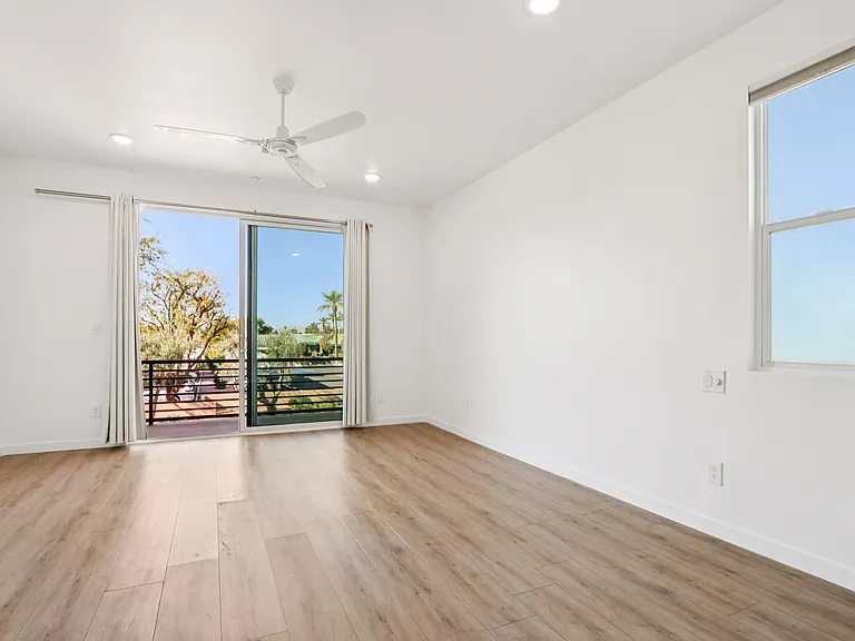 St. Moritz Townhomes — Photo 22