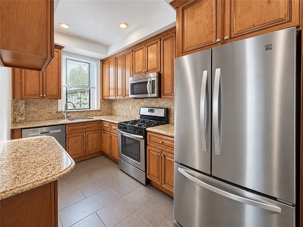 1536 President Street — Photo 1