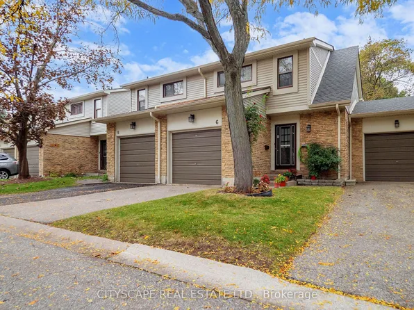 2701 Aquitaine Ave #6, Mississauga, ON L5N 2H7