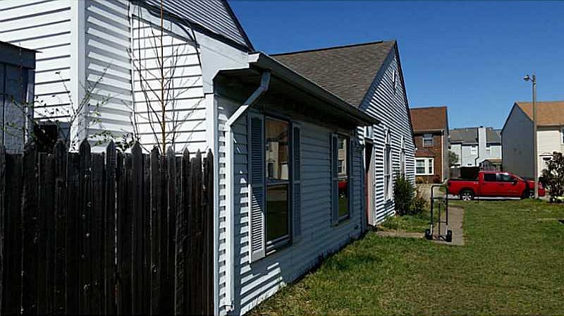 2nd image of 4863 Woods Edge Rd