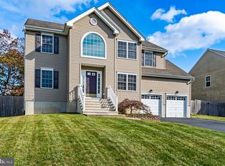 24 Avalon Ave, Barnegat, NJ 08005