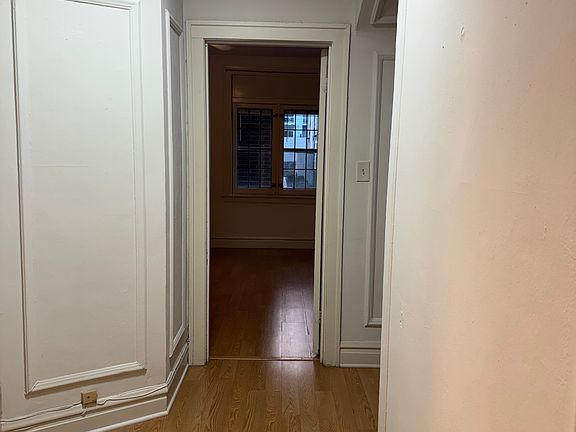 2nd image of 2218 N Summit Ave APT 101