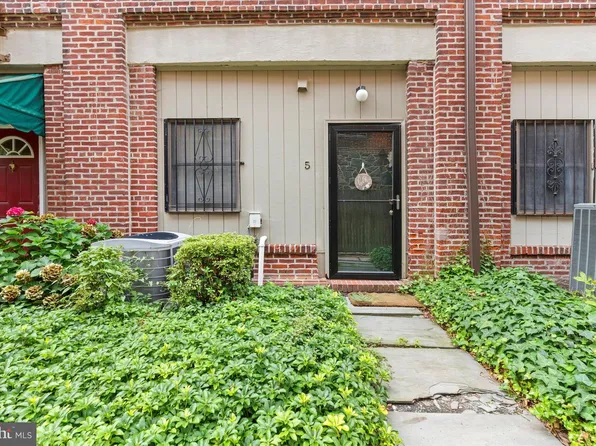 1880 Superfine Ln APT 5, Wilmington, DE 19802