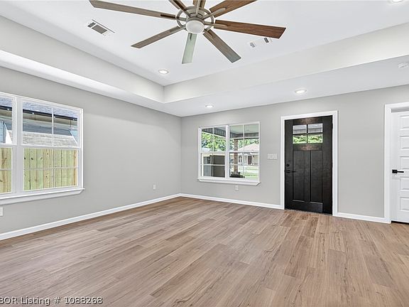 4th image of 2021 N 30th St