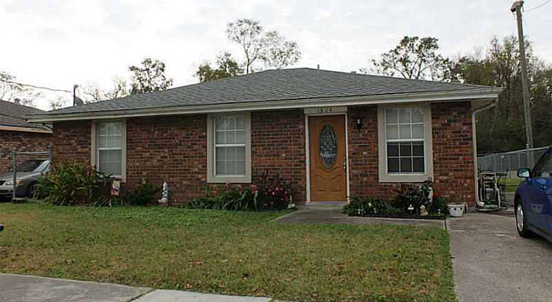 1st image of 1324 Green Ave
