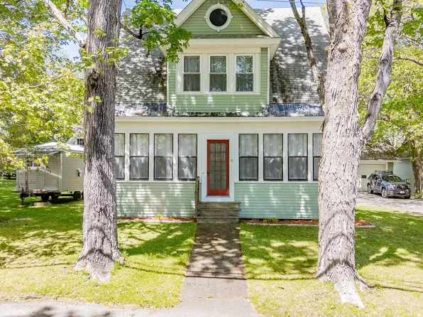41 High Street, Guilford, ME 04443