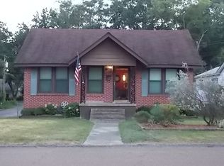 1301 Combs St, El Dorado, AR 71730