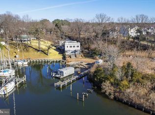 1018 Carrs Wharf Rd, Edgewater, MD 21037