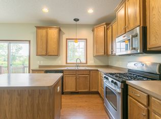 7660 61st St S, Cottage Grove, MN 55016