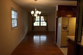 4th image of 801 Dundee Dr