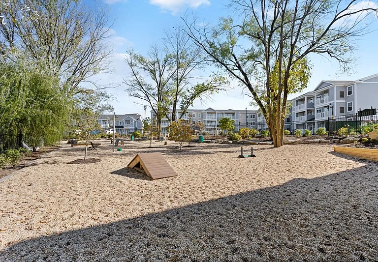 River Pointe — Photo 18