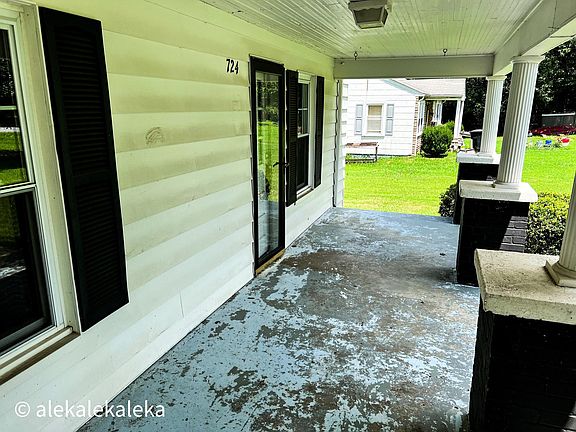 4th image of 724 Elmira St