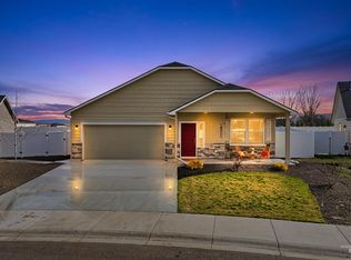 18522 White Rose Pl, Nampa, ID 83687