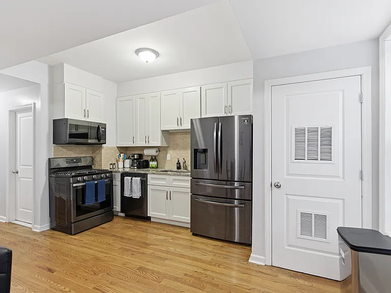 133 Beach St #1 — Photo 13