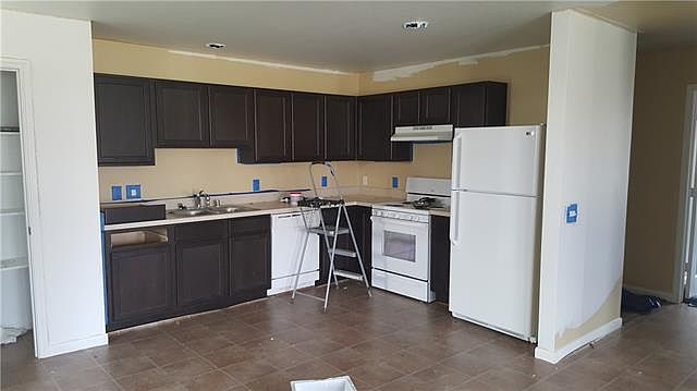 2nd image of 3242 Buckskin Dr