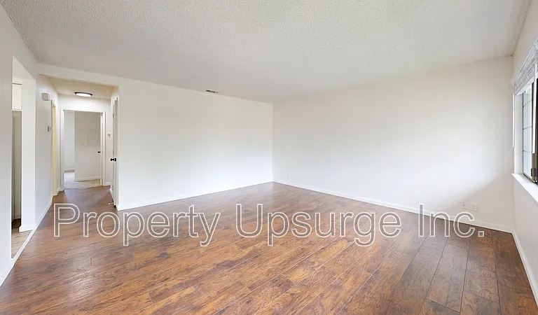 1233 Bundy Ct #6 — Photo 4