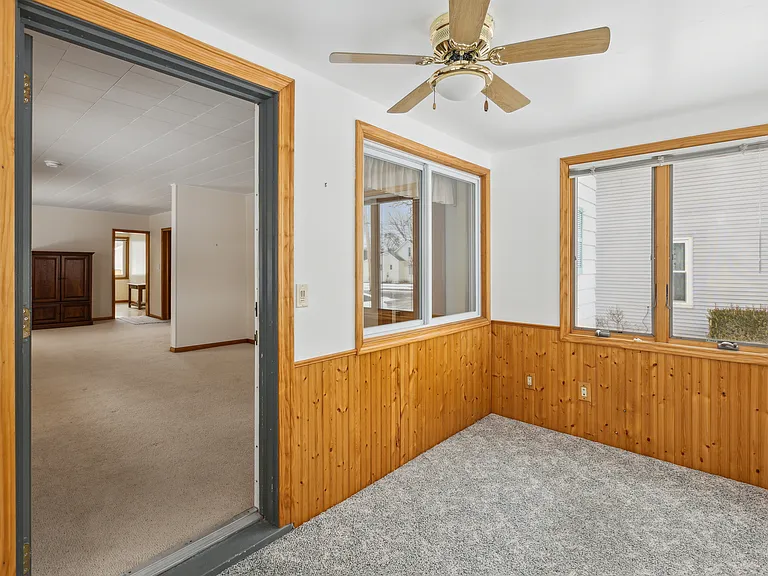 2206 S Monroe St — Photo 13