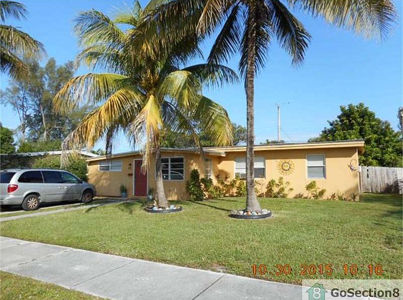 1st image of 937 NW 13th St