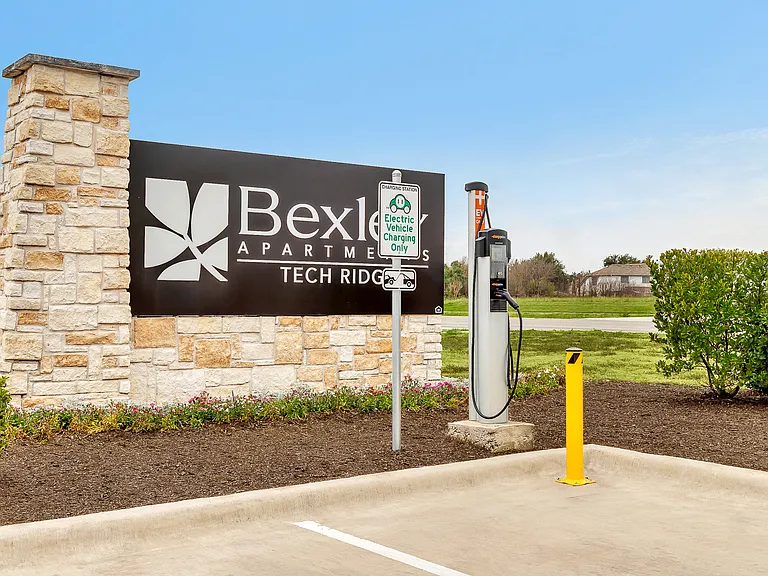 ChargePoint Car Charging Station
